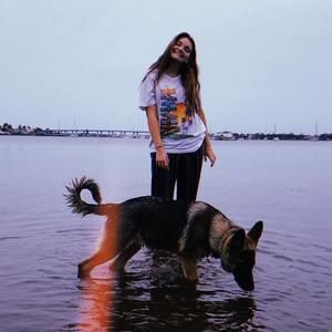 Meet your Posher, Phoebe